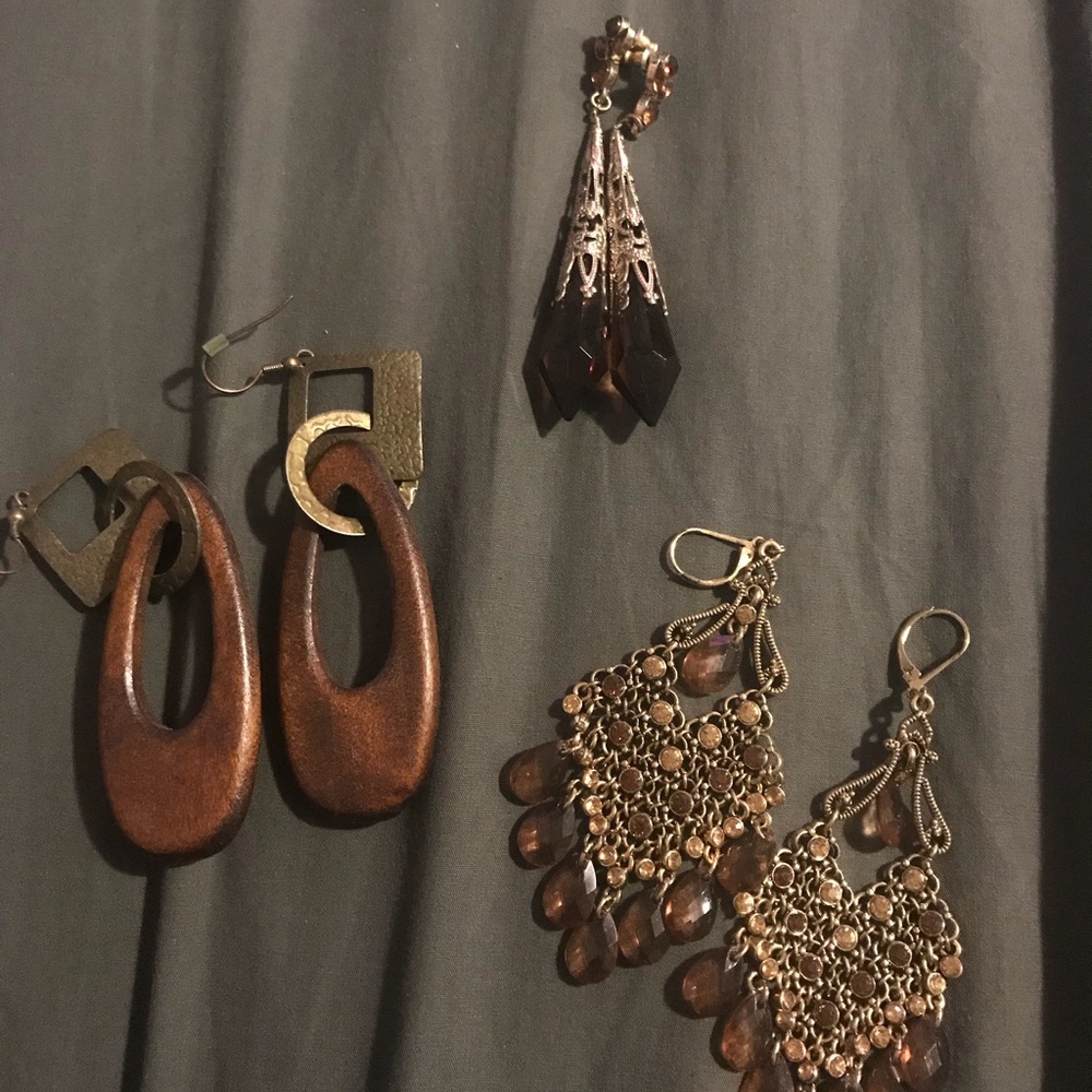 Set of 3 pairs of earrings